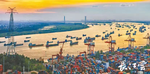 再创新高!2021年武汉港集装箱吞吐量完成243.62万标箱